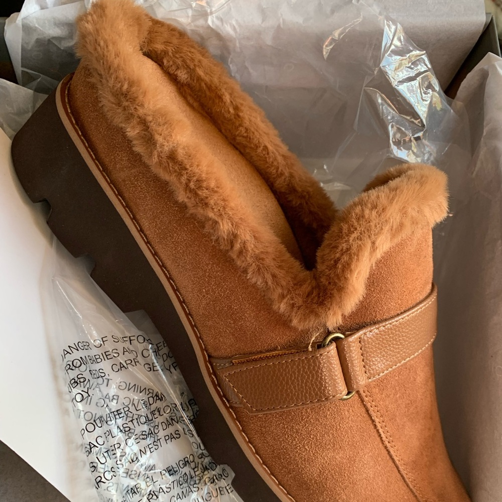 Vionic Kailen Shoes.  Color Toffee.  Size 9.5 Medium.